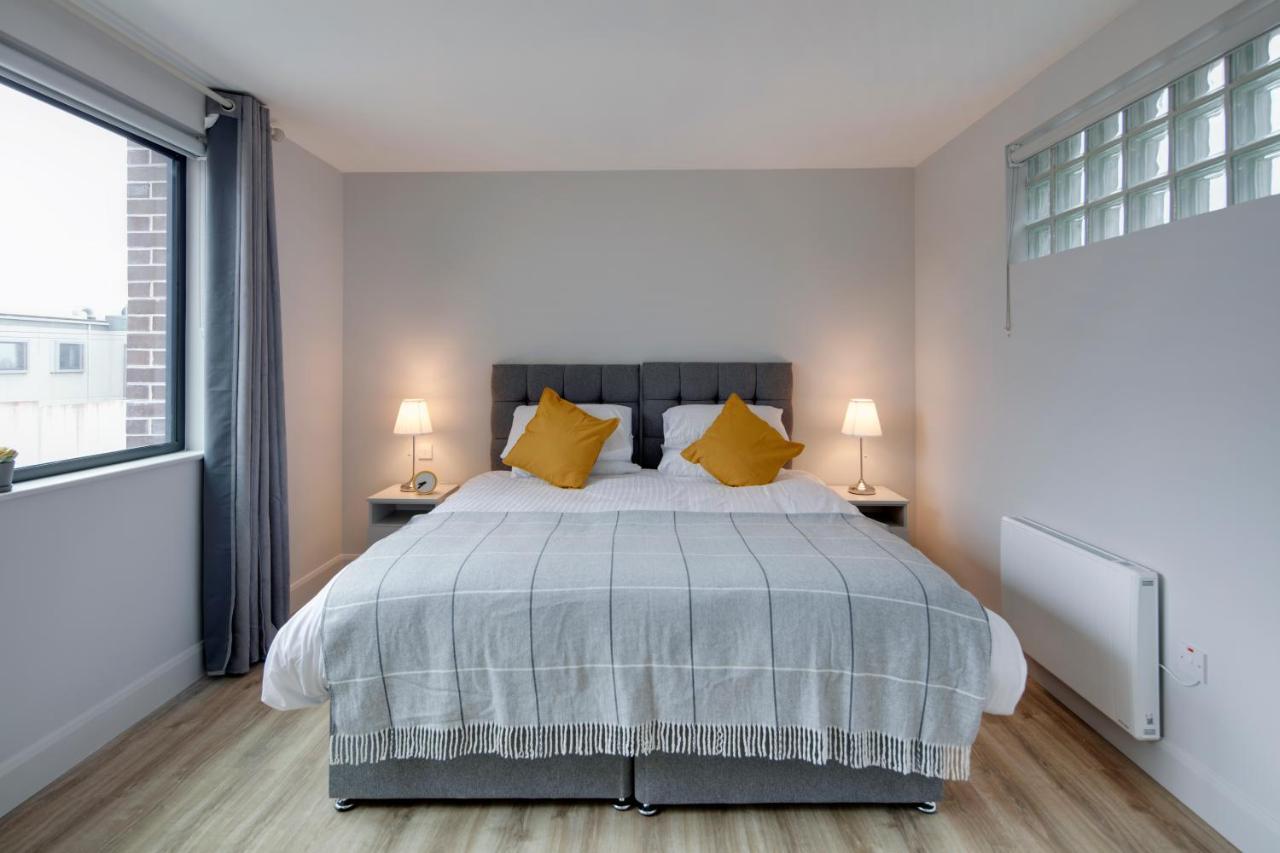 Highfield House Apartahotel