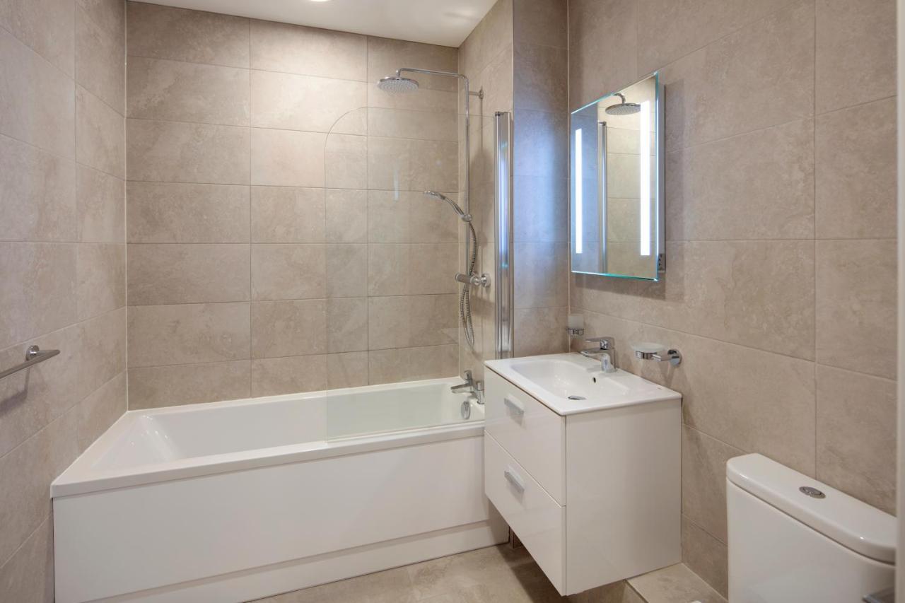 Highfield House Apartahotel
